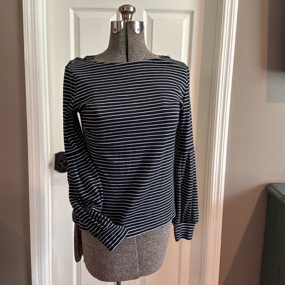 Ann Taylor Navy Striped top Gathered sleeve size M